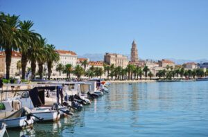 Chorwacja na mapie Europy: ile państw z nią graniczy i jakie to kraje?