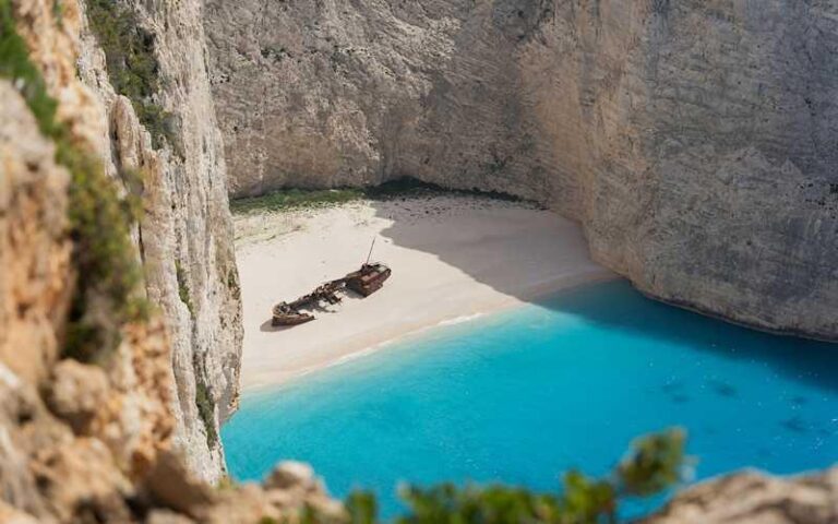 Ile czasu zajmuje przelot z Polski na Zakynthos? Odpowiadamy!