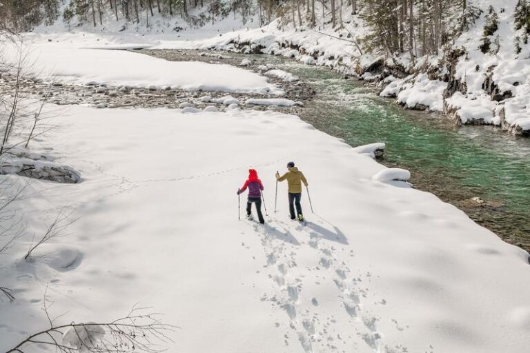 Co warto zabrać w góry zimą, żeby cieszyć się przygodą?