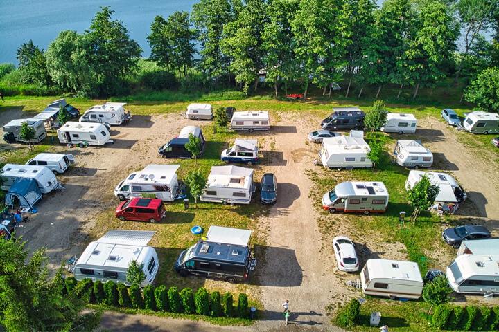Najlepsze miejsca w Polsce na kemping pod namiotem