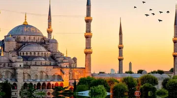 Turcja na mapie kontynentów: Gdzie leży i co warto zobaczyć?