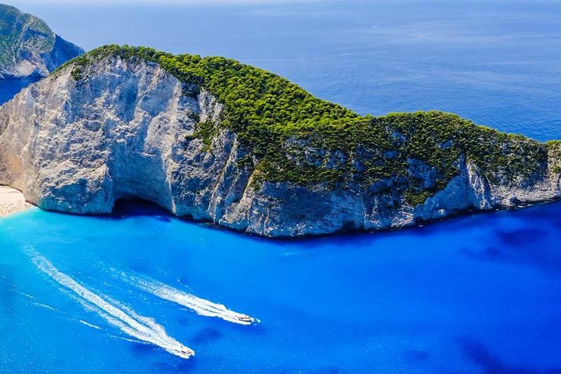 Bezpośrednie loty czy przesiadki