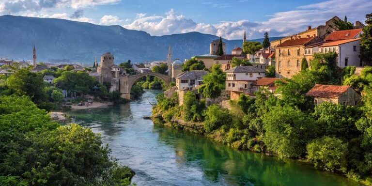 Co warto zabrać na pielgrzymkę do Medjugorie? Praktyczna lista najważniejszych rzeczy