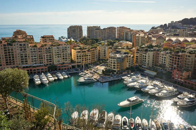 Monako w zasięgu ręki: aktualne ceny wakacji, jedzenia, transportu i usług