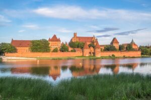 Odkryj nieznane atrakcje w Pomorskiem i poznaj urok oraz różnorodność regionu