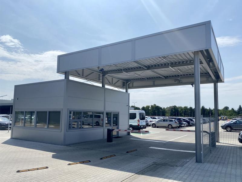 Porównanie cen i usług parkingowych